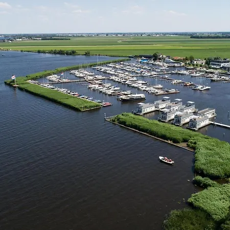 Aqualiving Kempers Hotel na wodzie *