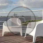 Aqualiving Kempers Πλωτό κατάλυμα Άαλσμιρ